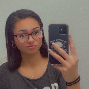 Meet your Posher, Faustina